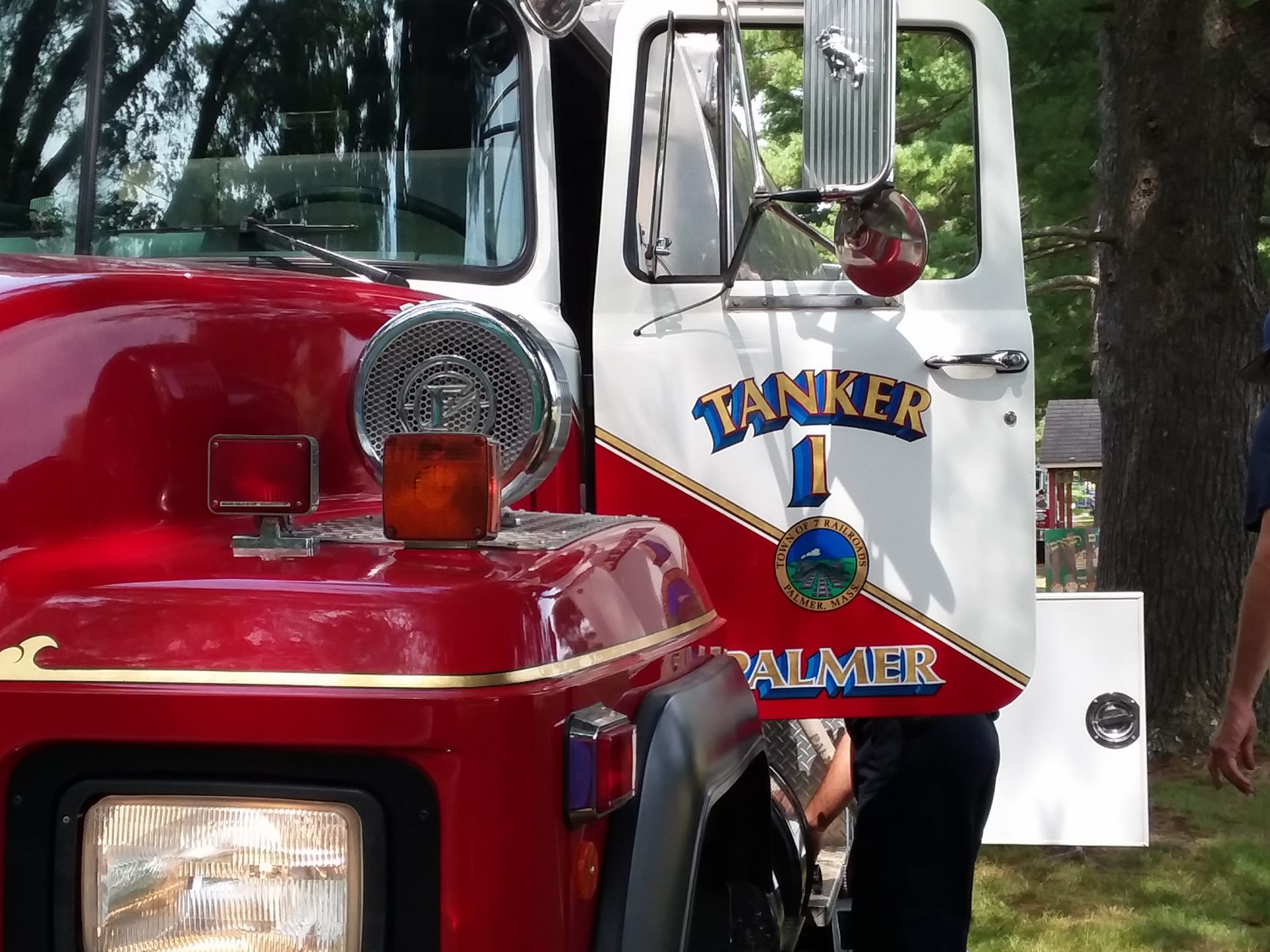 A Tribute To Our Palmer Fire Department & Yom Foam Camp Ramah