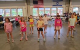 Kochavim/Ilanot Chug Rikud Performs!